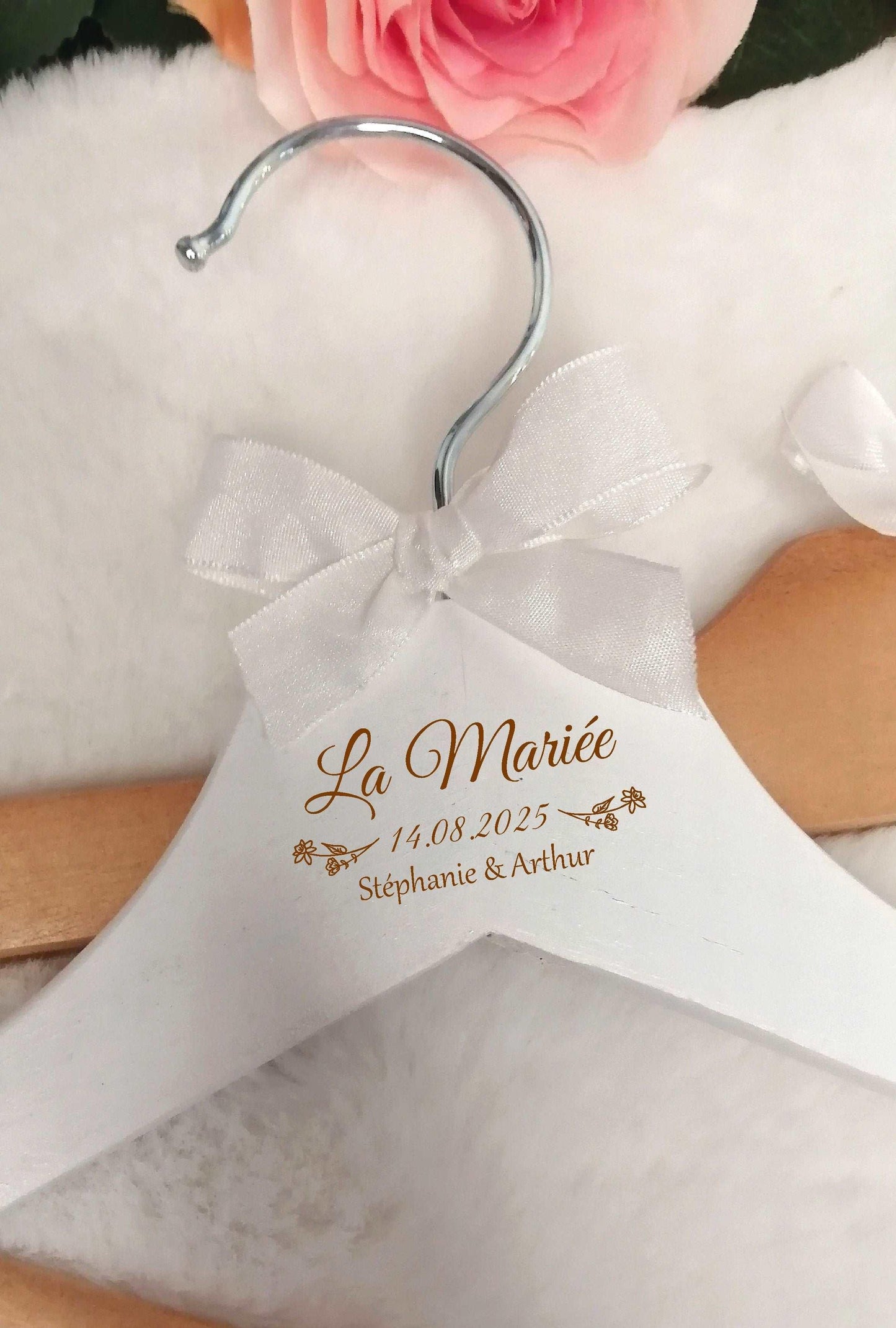 Cintre mariage personnalisé - Atelier Eli'magine