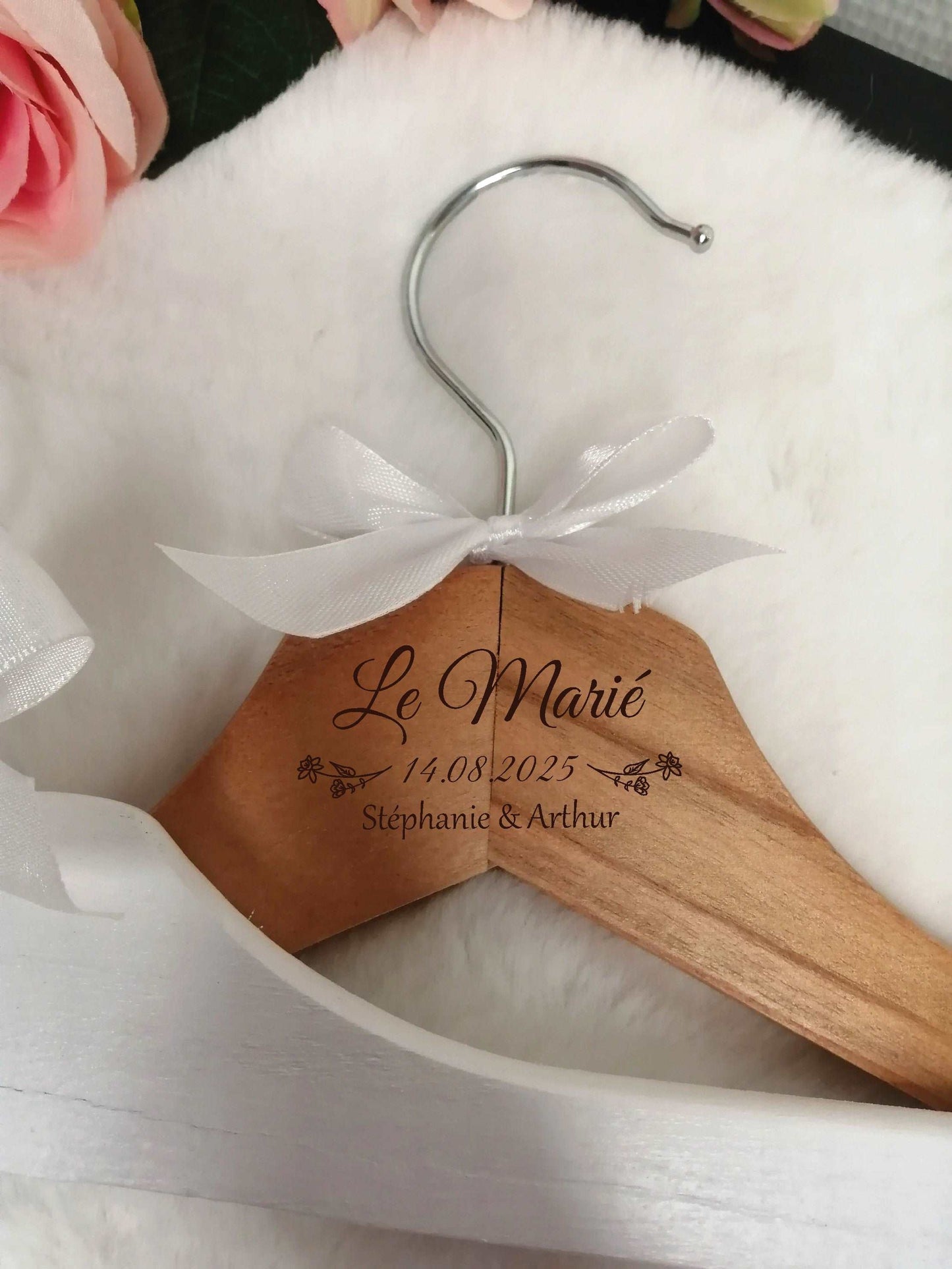 Cintre mariage personnalisé - Atelier Eli'magine