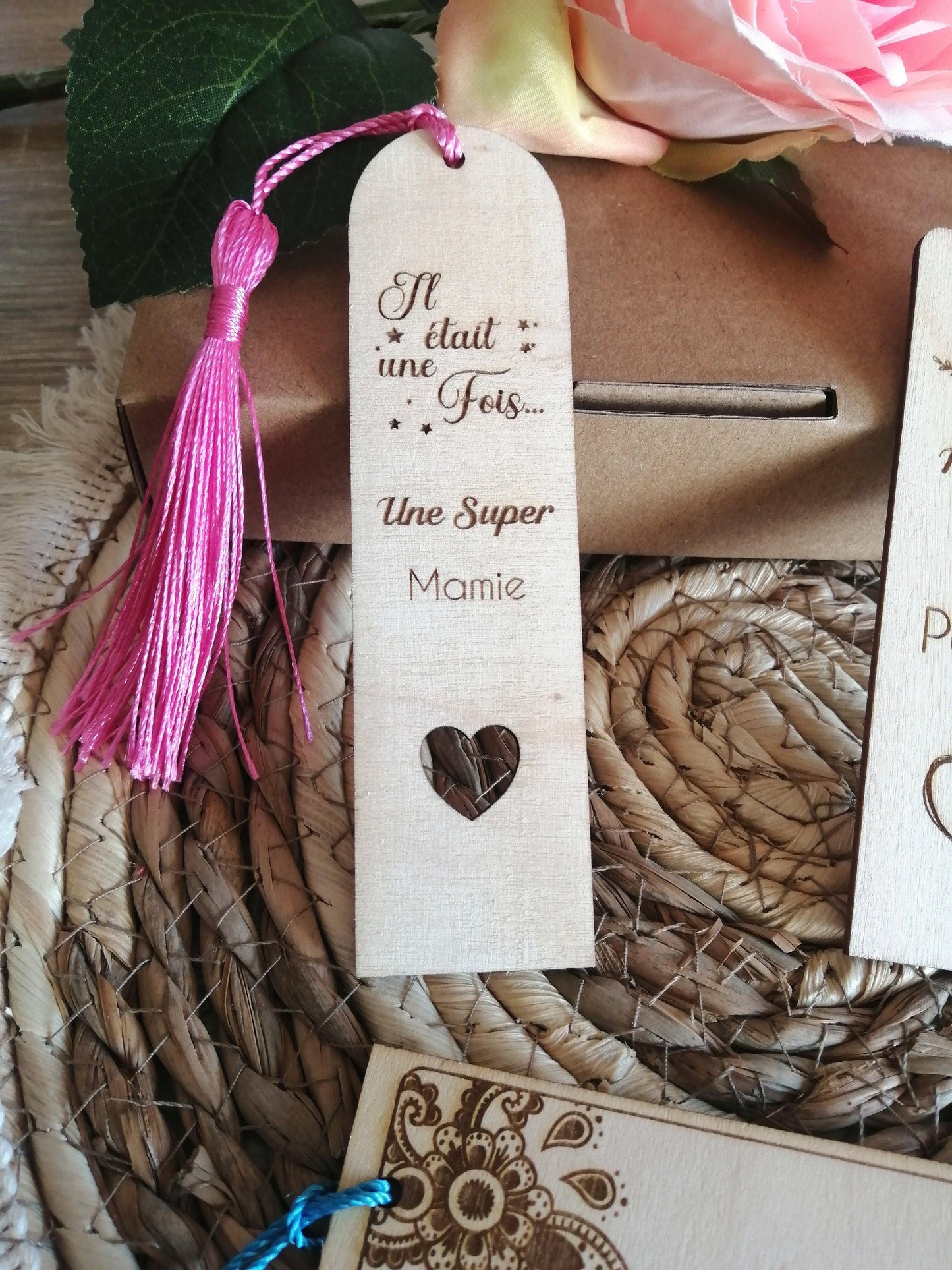 Marque page en bois personnalisé - Atelier Eli'magine