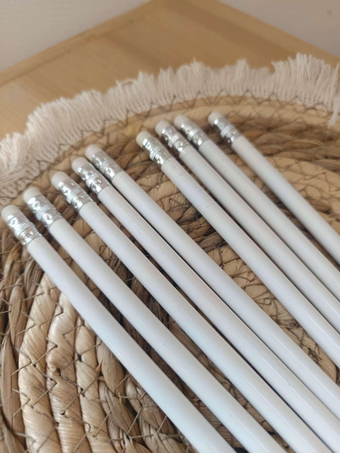 Crayons de papier personnalisés en bois gravé - Atelier Eli'magine