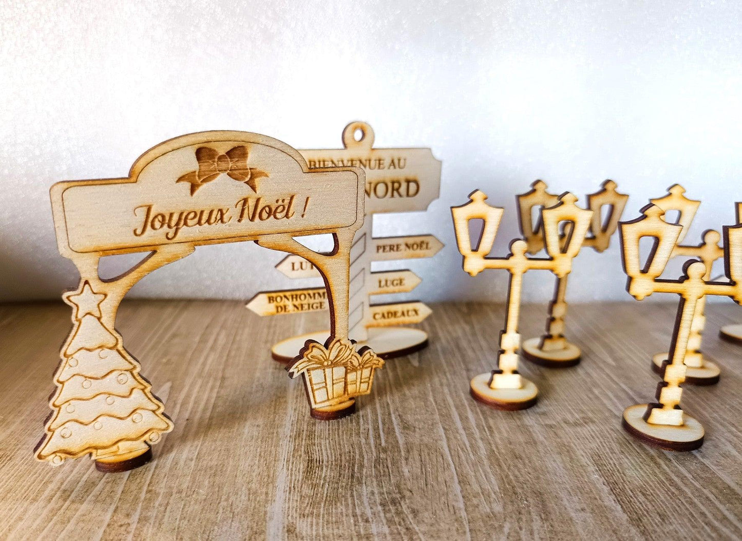 Accessoires en bois pour village de noël - Atelier Eli'magine