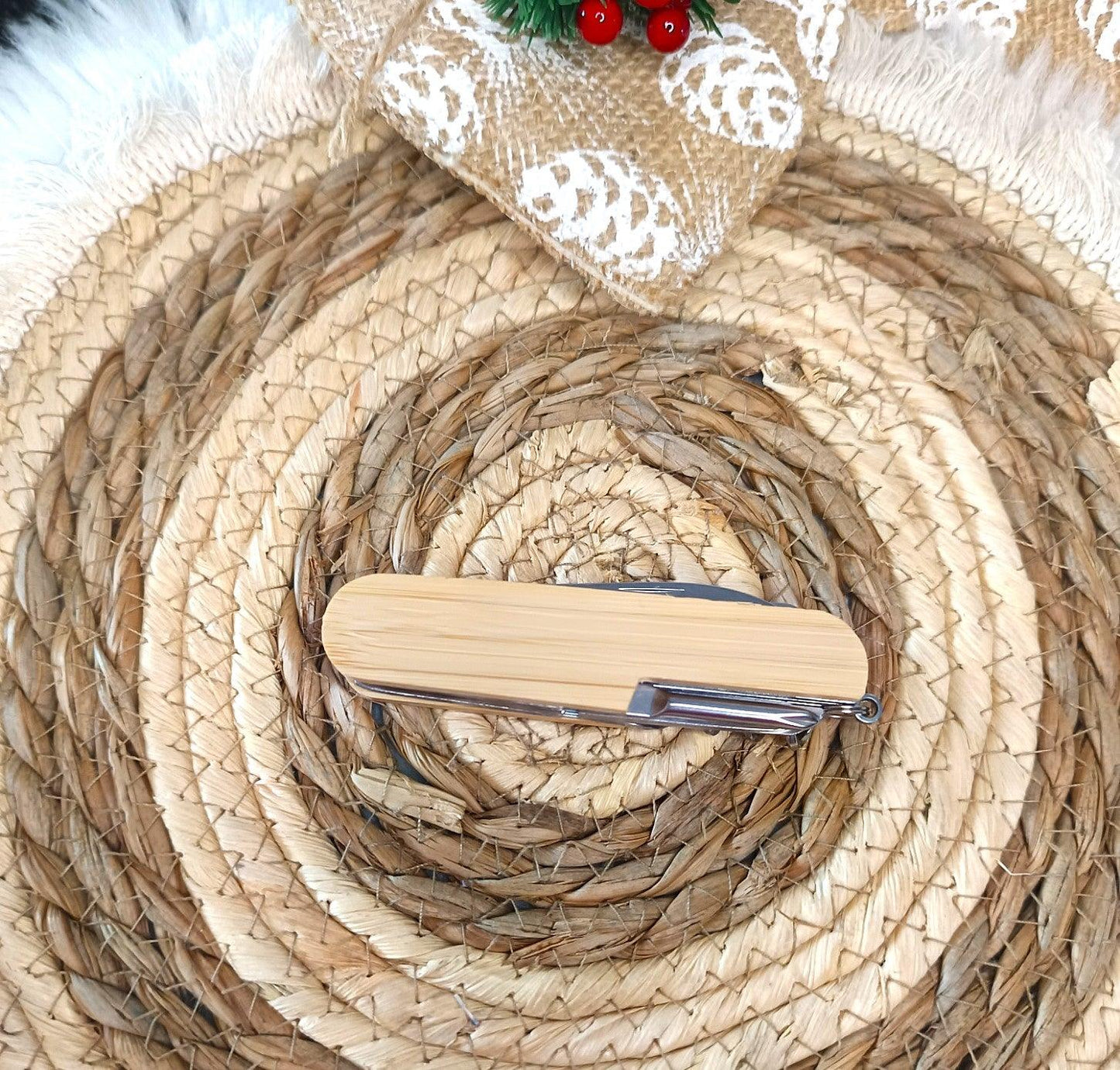 Couteau à outils multifonctionnel personnalisé en bambou - Atelier Eli'magine
