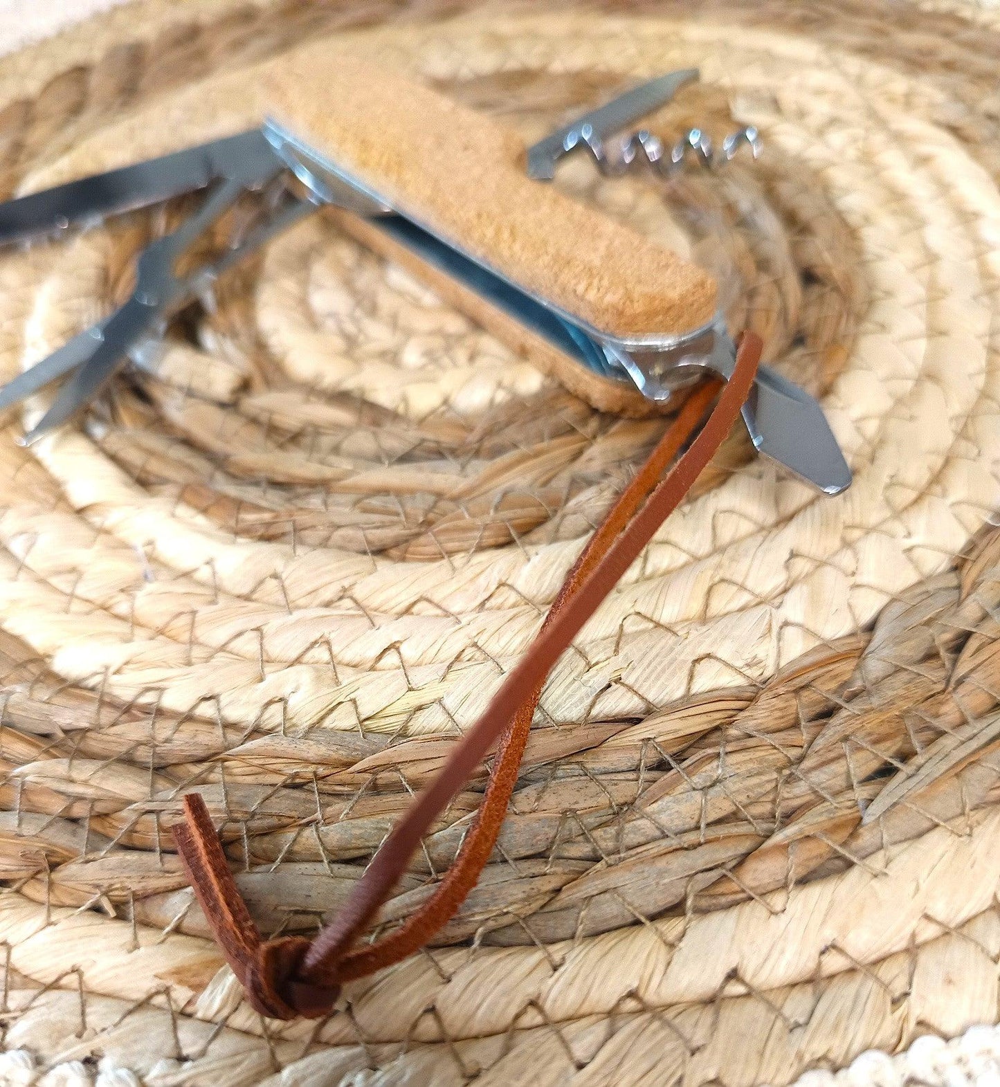 Couteau multifonctionnel personnalisé en liège - Atelier Eli'magine