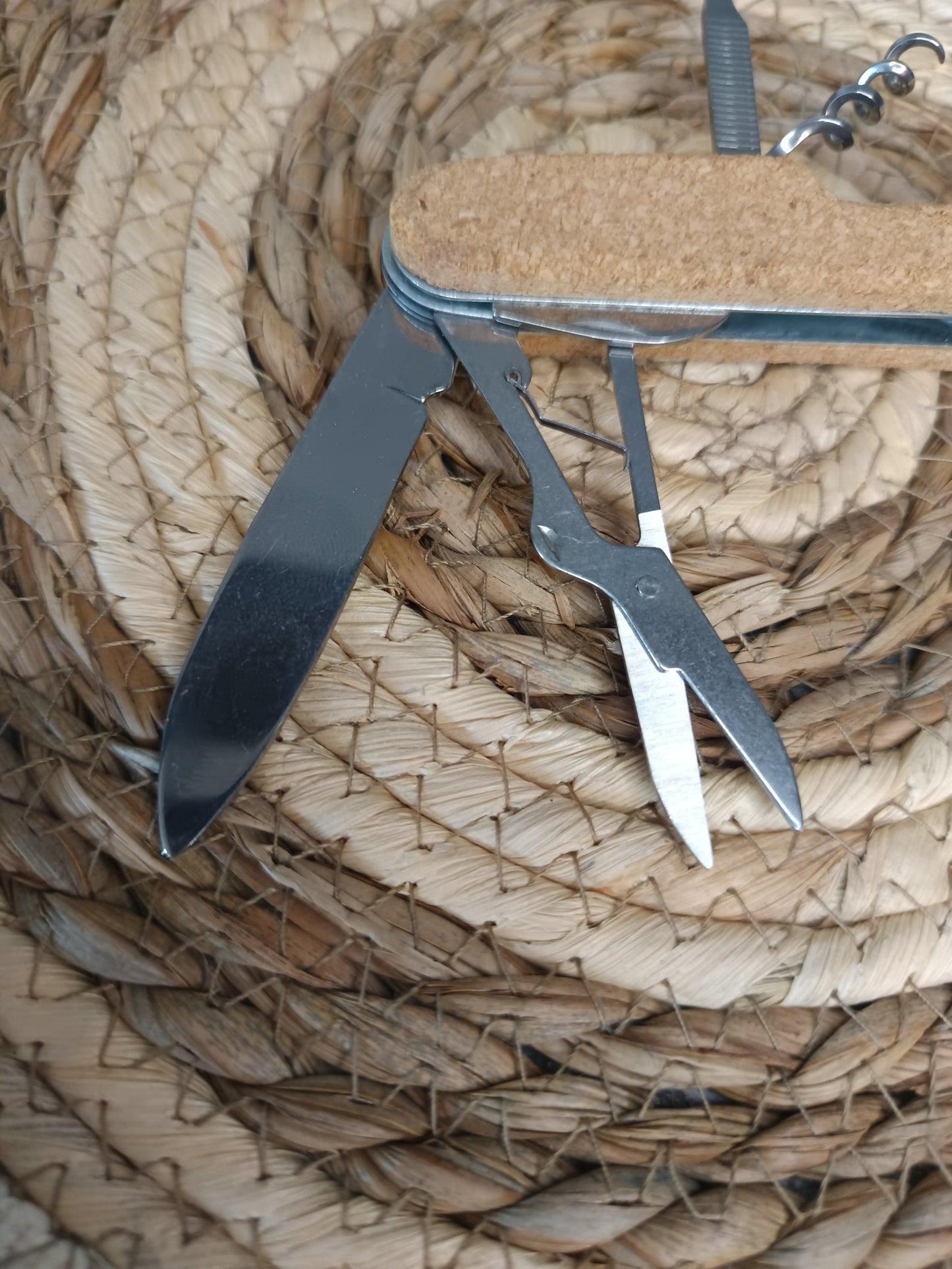 Couteau multifonctionnel personnalisé en liège - Atelier Eli'magine