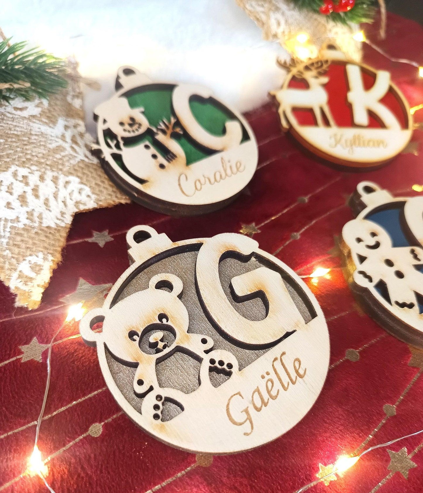 Boule de Noël personnalisée bois - Atelier Eli'magine