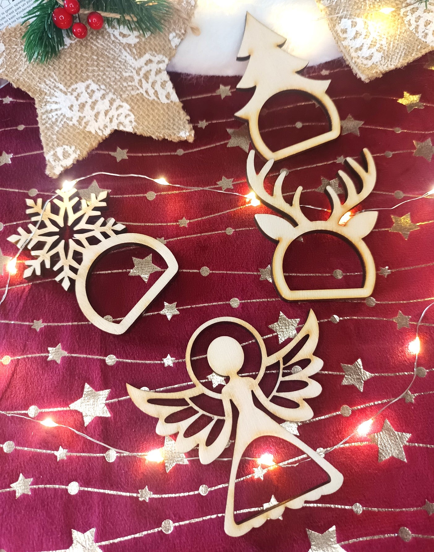 Lot de 4 Ronds de serviette Noël en bois