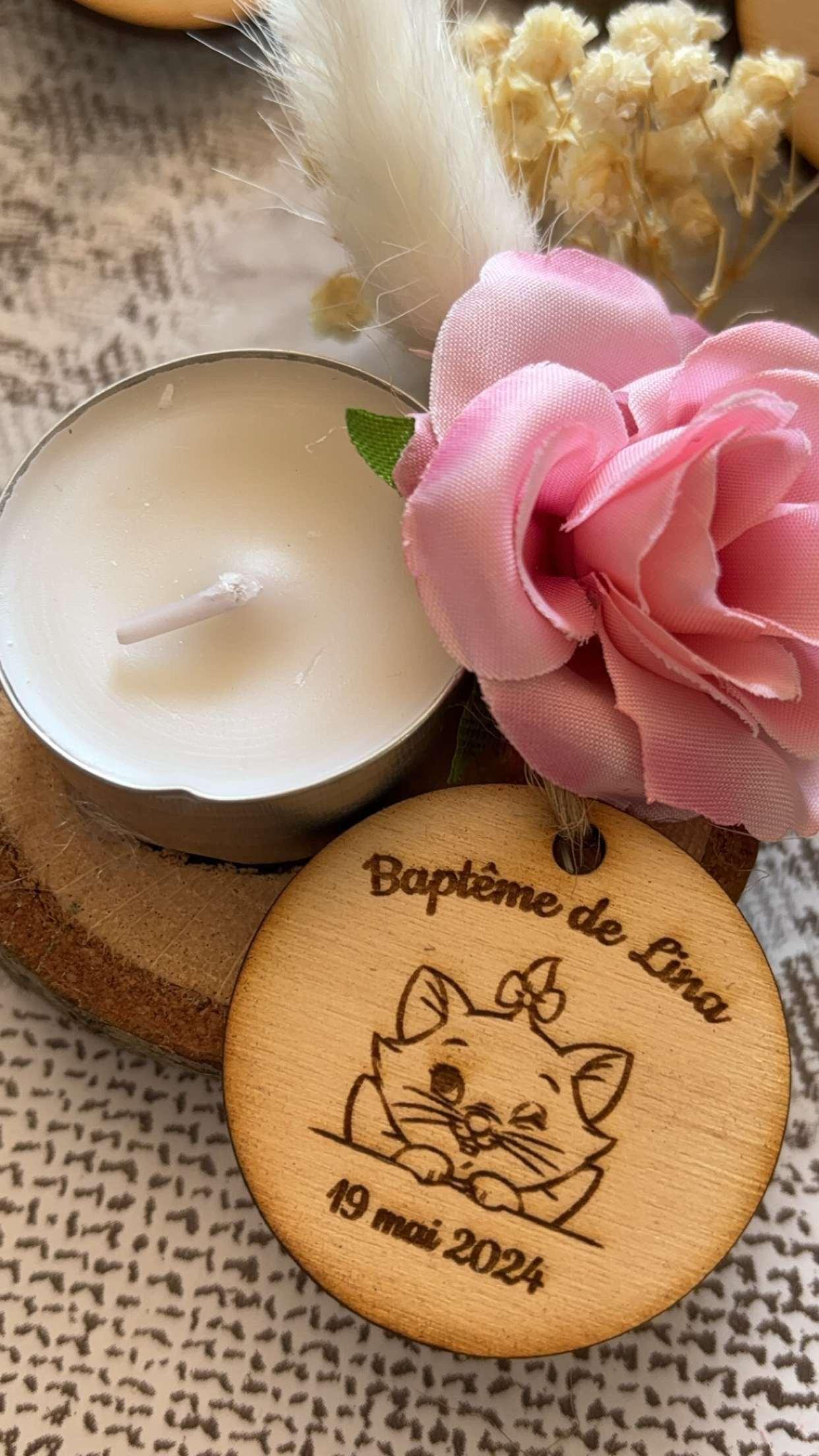 Etiquettes baptême en bois personnalisés - Atelier Eli'magine