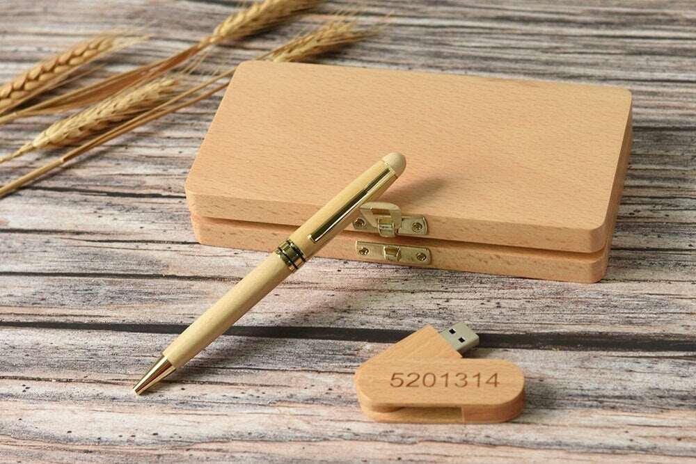 Coffret USB + stylo à bille en hêtre de 16 GO ou 32 GO à personnaliser en bois - Atelier Eli'magine