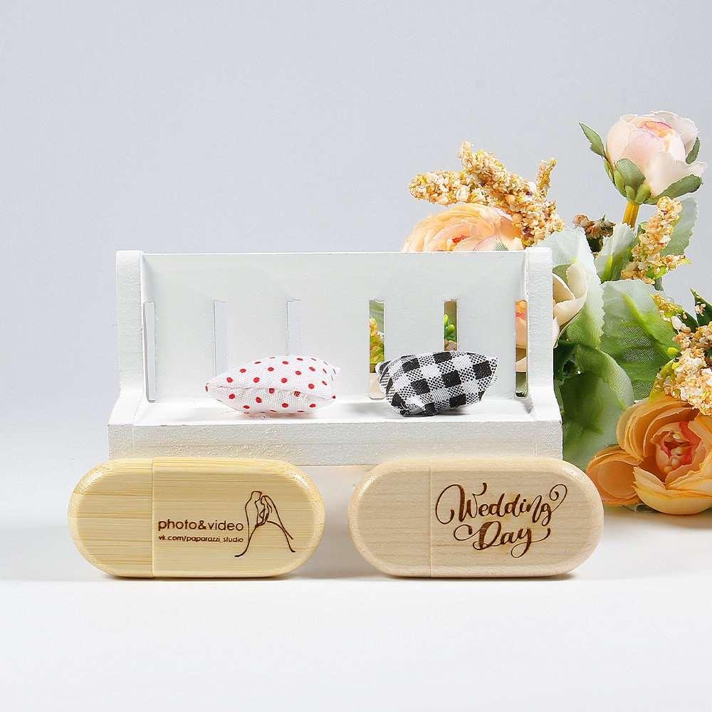 Clé USB 2.0 - 32Go, 64Go, 128 Go en bois ovale à personnaliser - Atelier Eli'magine