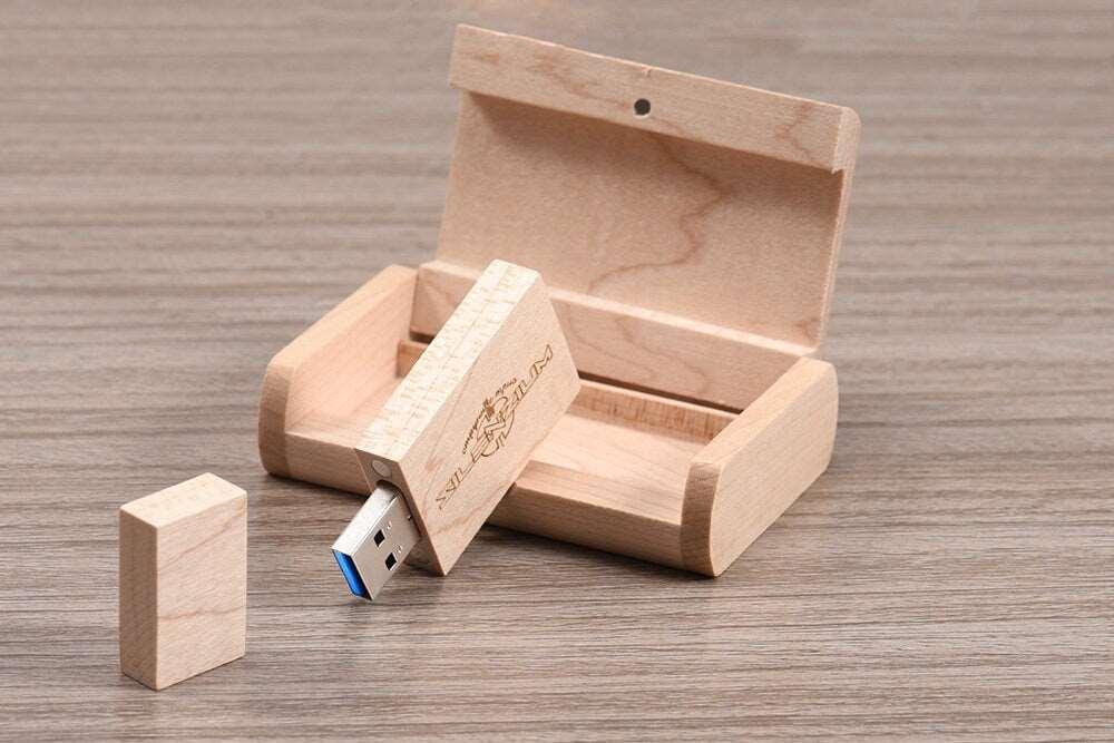 Coffret clé USB 3.0 de 32Go en bois d'Erable à personnaliser - Atelier Eli'magine