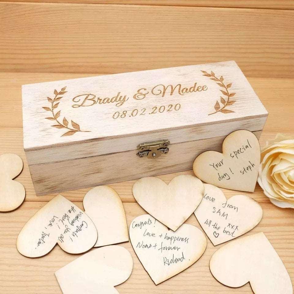 Livre d'or à personnaliser avec cœurs en bois - Atelier Eli'magine