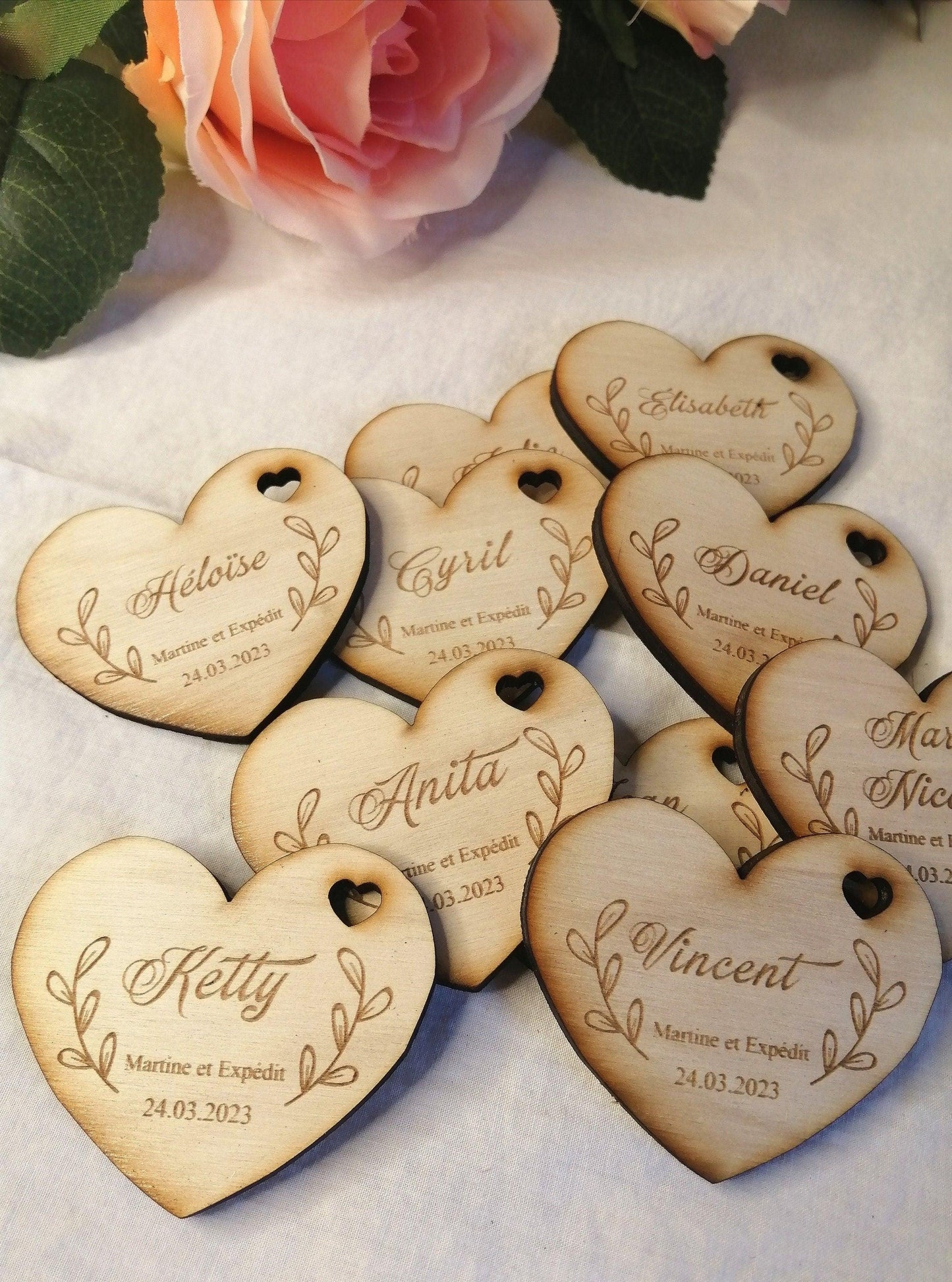 Marque place en bois forme coeur - Atelier Eli'magine