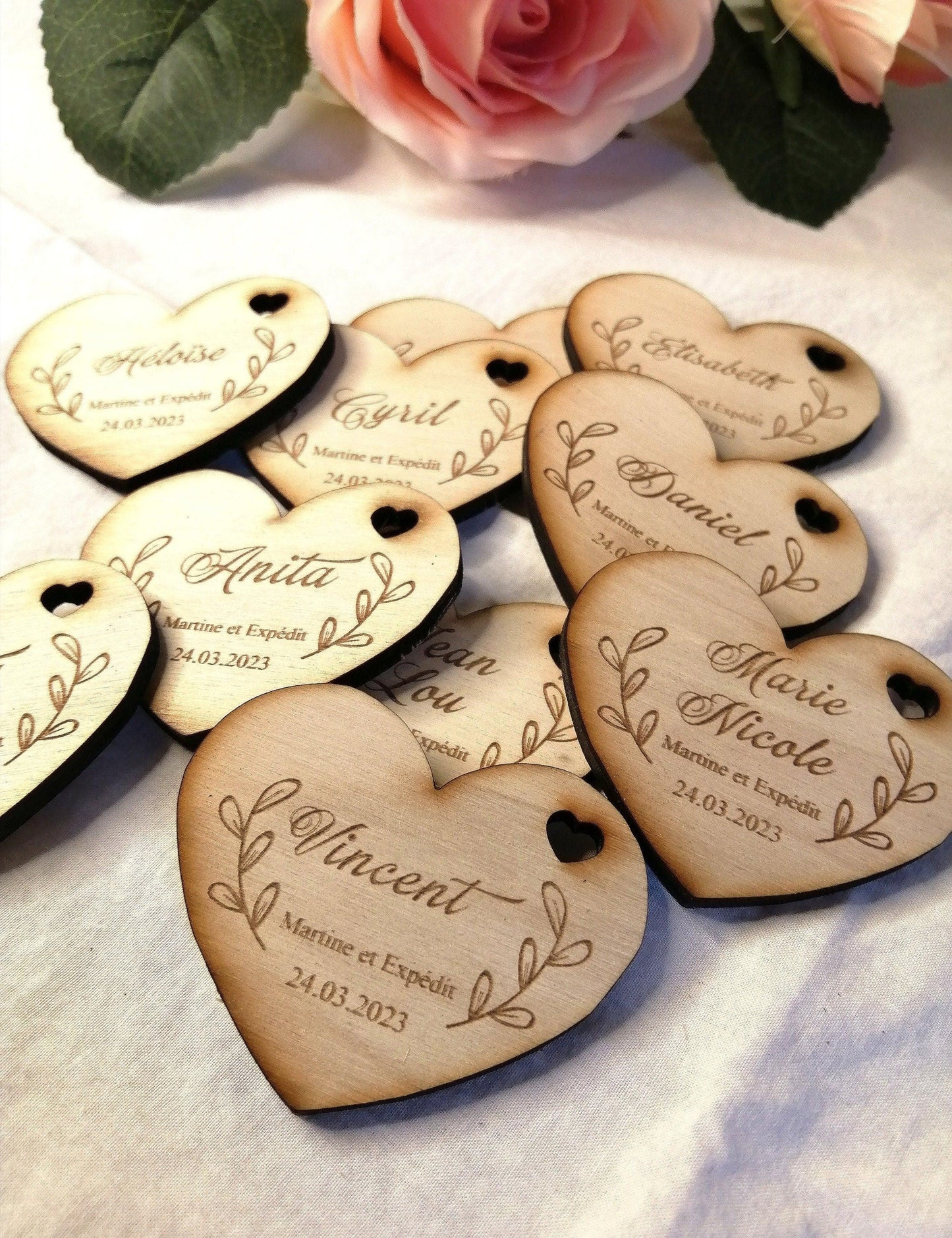 Marque place en bois forme coeur - Atelier Eli'magine