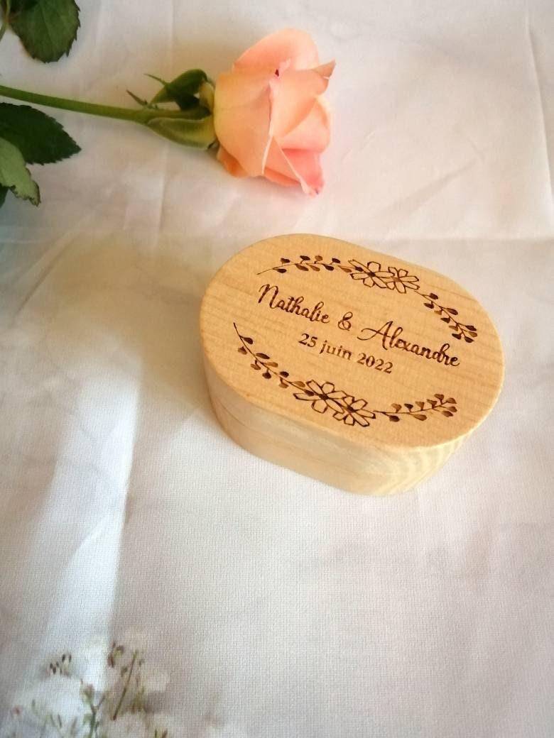 Boîte alliance personnaliser Ovale en bois de Frêne - Atelier Eli'magine