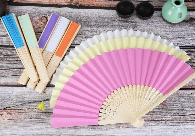 Éventails personnalisés avec ruban pour mariage - Atelier Eli'magine