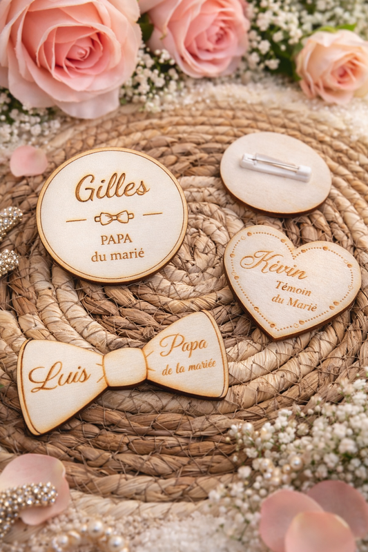 Badge mariage en bois personnalisé