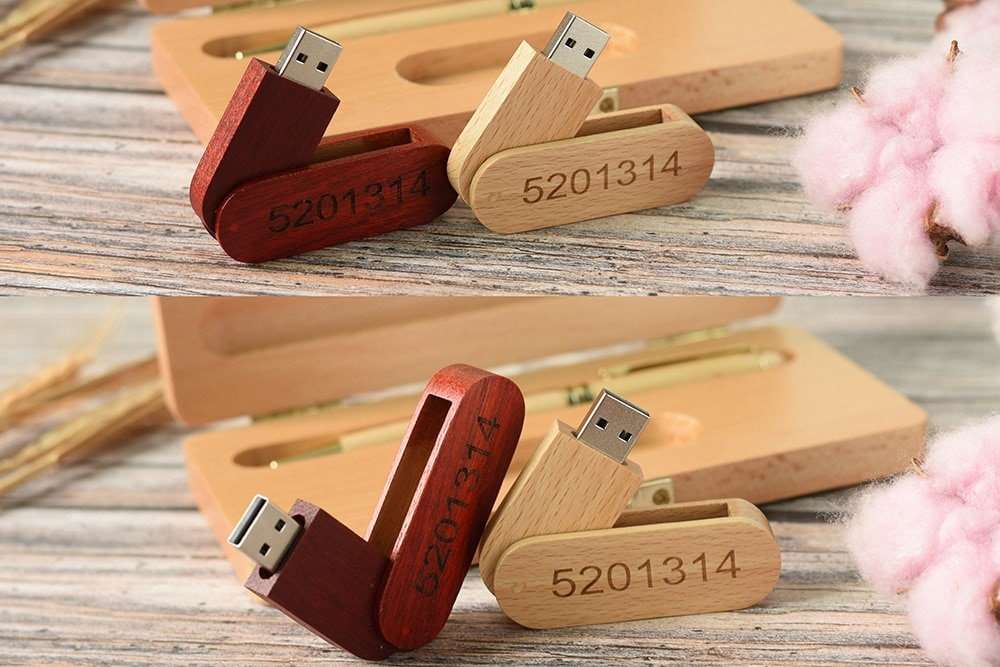 Coffret USB + stylo à bille en hêtre de 16 GO ou 32 GO à personnaliser en bois